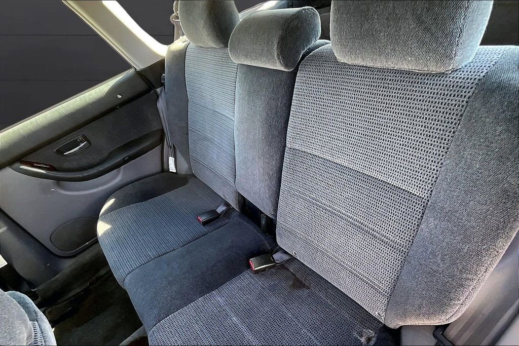 Used 2003 Subaru Outback Wagon image 24