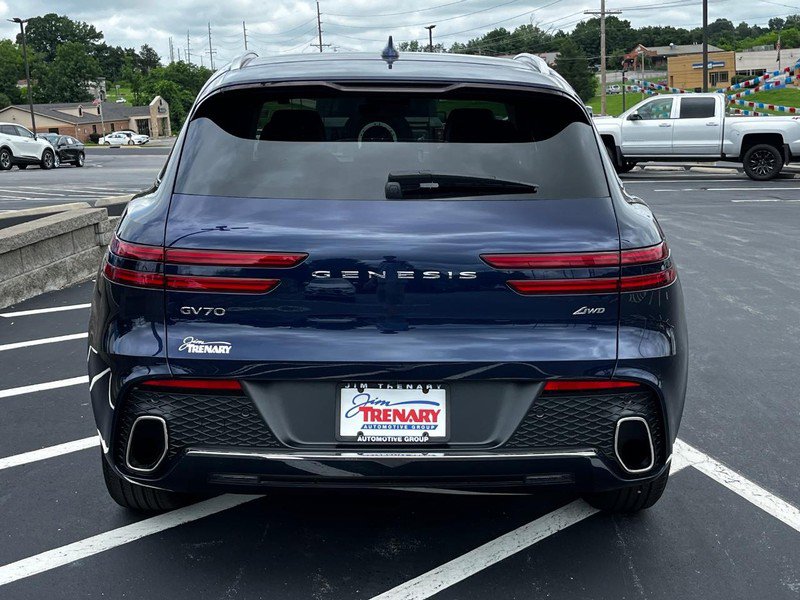 Used 2025 Genesis GV70 2.5T image 4
