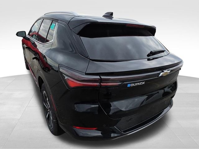 Used 2025 Chevrolet Equinox EV LT FWD image 2