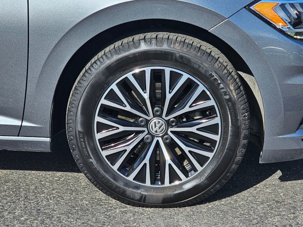 Used 2019 Volkswagen Jetta SE image 9