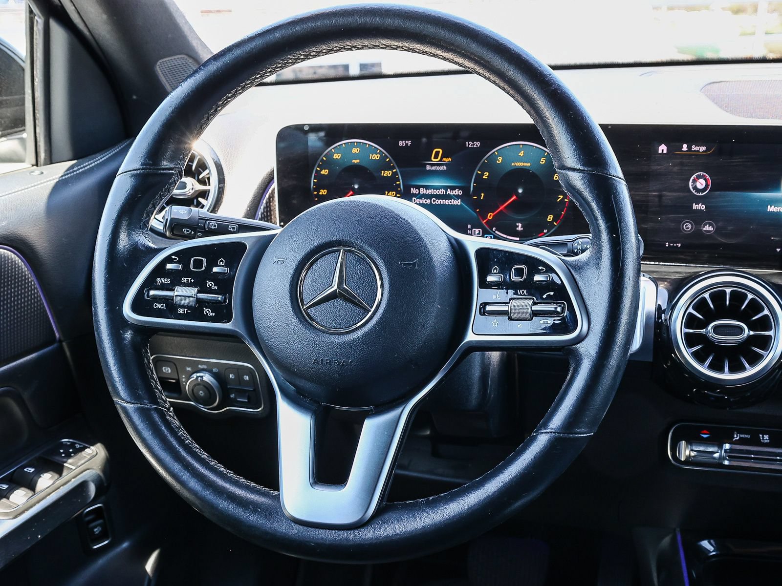 Used 2021 Mercedes-Benz GLB 250 w/ Premium Package image 16