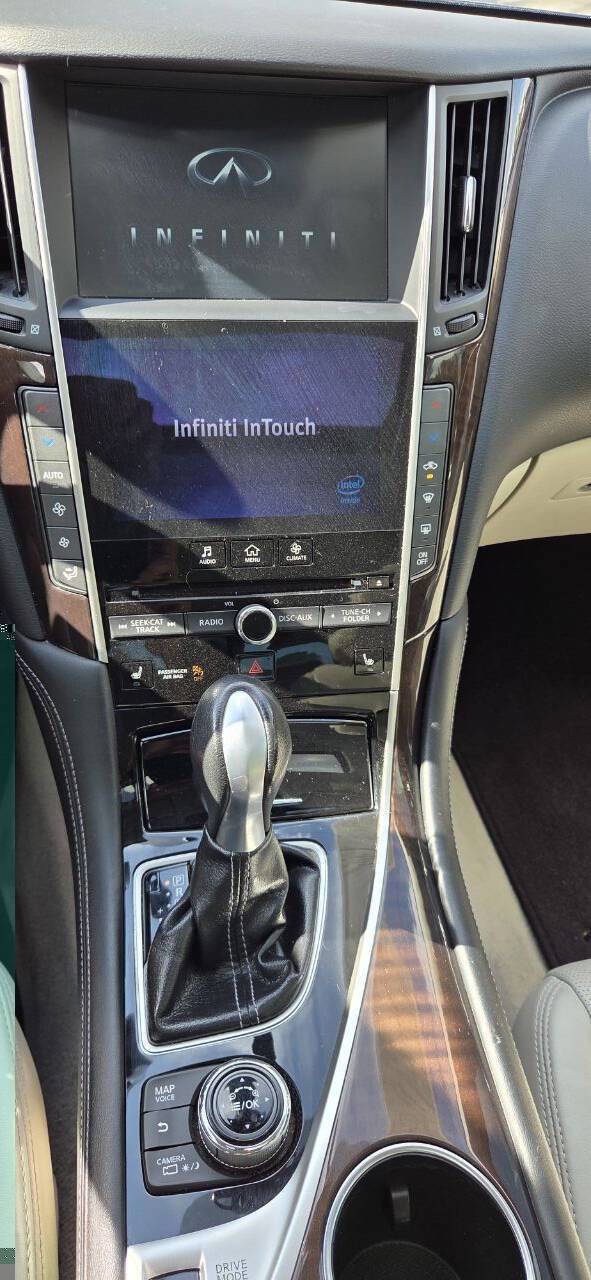 Used 2014 INFINITI Q50 Premium w/ Technology Package AWD/4WD image 30
