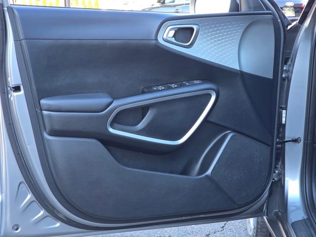 Used 2024 Kia Soul LX w/ Option Group 015 image 19