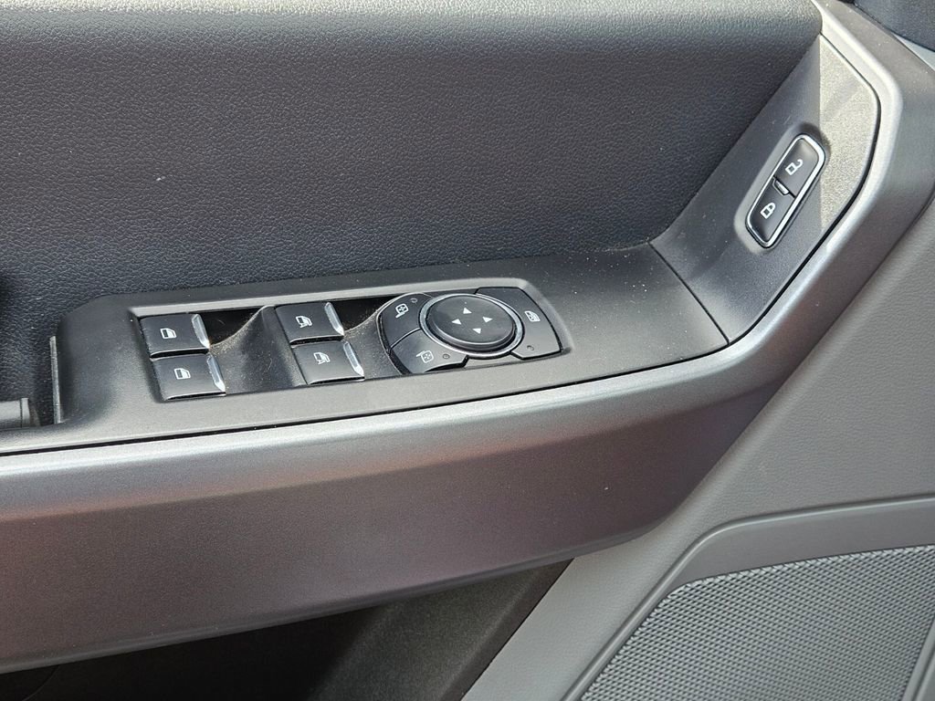 Used 2025 Ford F250 XLT image 25