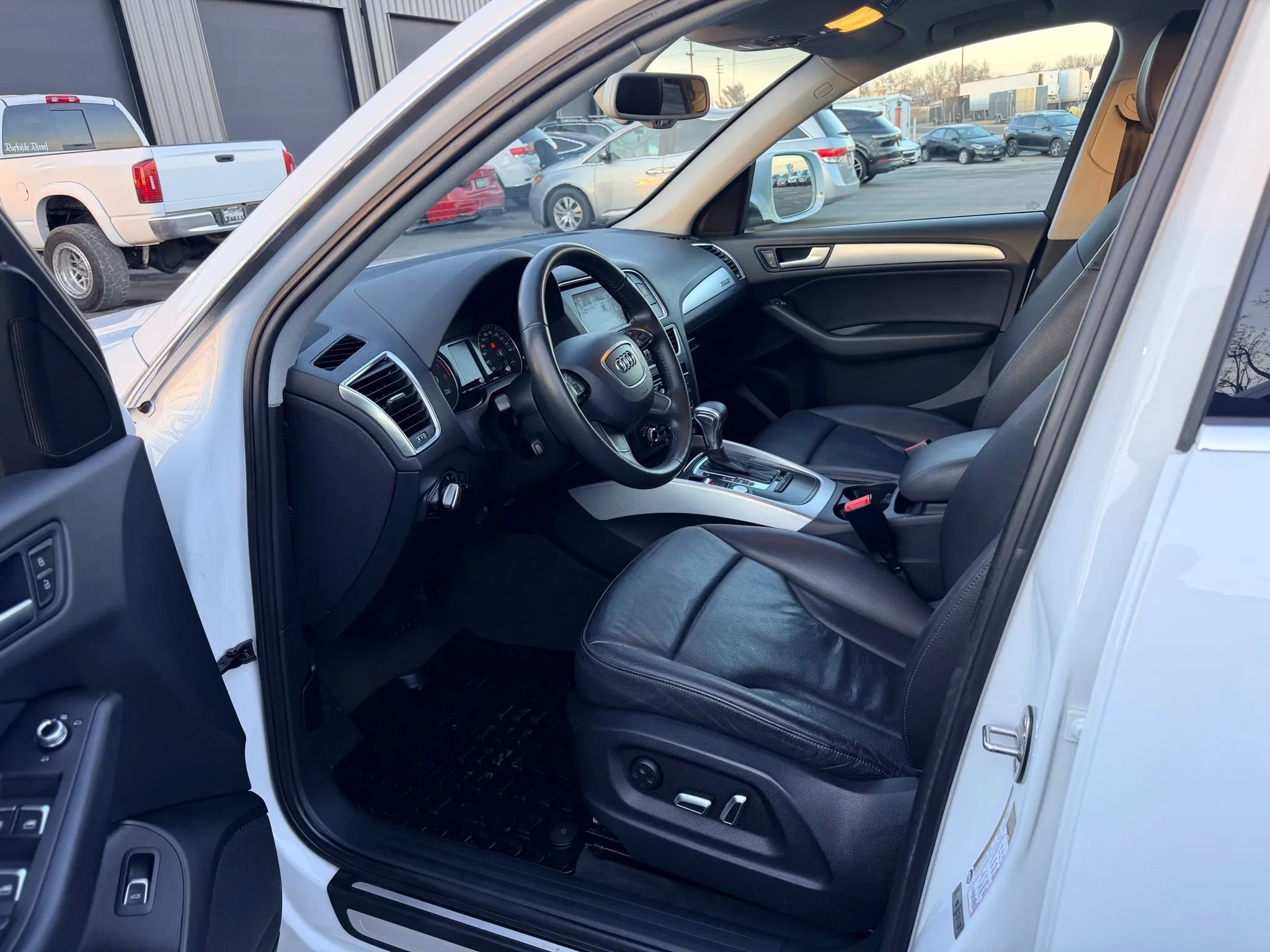 Used 2014 Audi Q5 2.0T Premium Plus w/ Premium Plus Package image 10