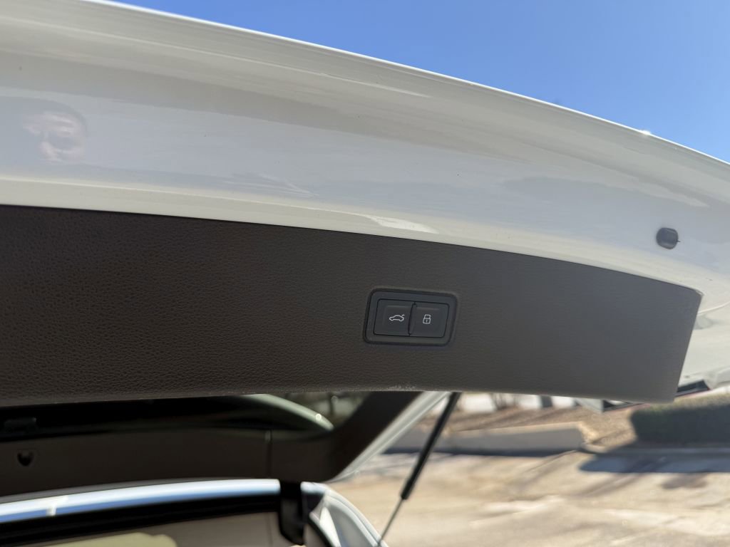 Used 2018 Audi Q7 3.0T Prestige image 28