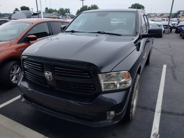 Used 2017 RAM 1500 Express AWD/4WD image 9