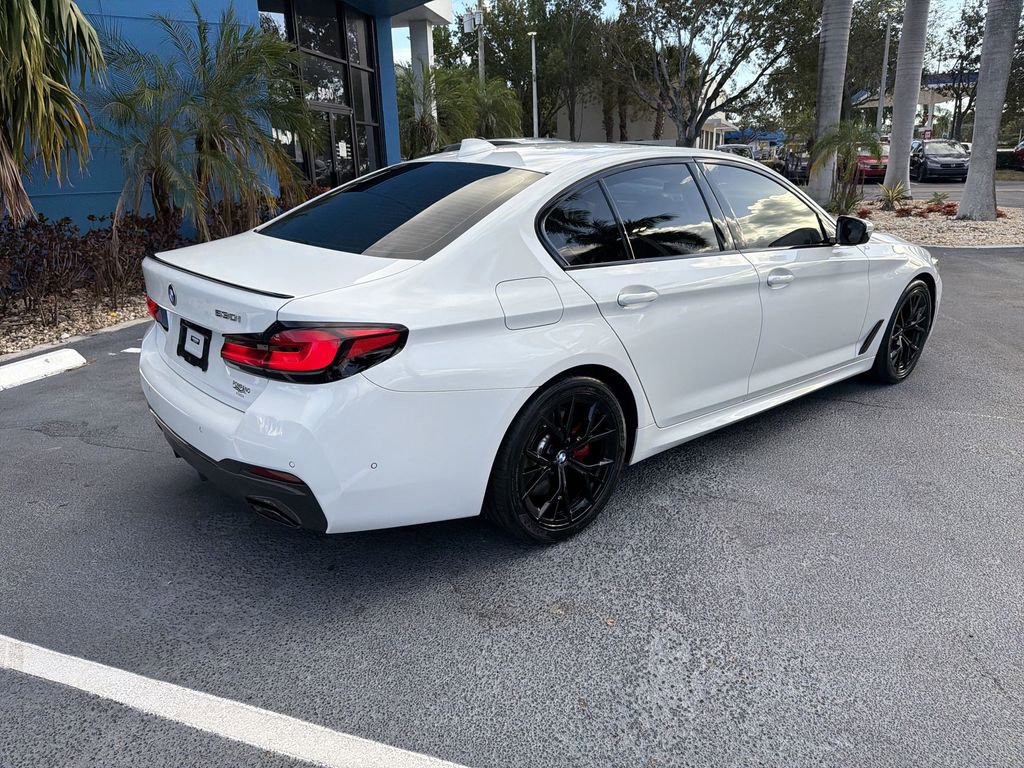 Used 2023 BMW 530i 530i w/ M Sport Package image 4