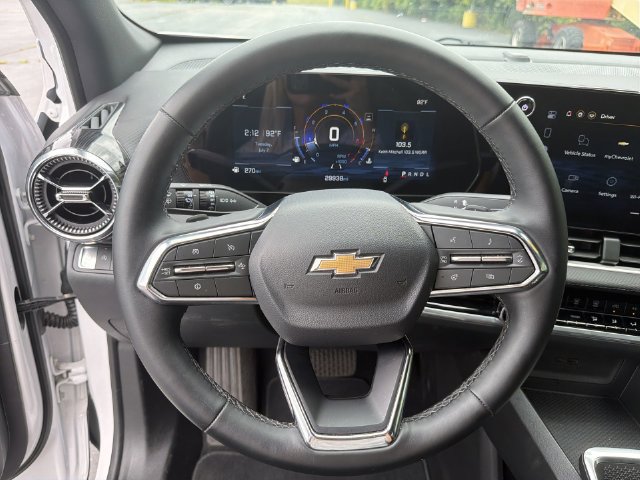 Certified 2026 Chevrolet Equinox LT FWD image 30