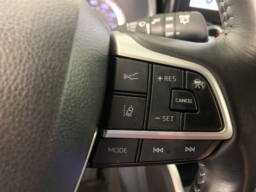Used 2023 Toyota Highlander XLE image 23