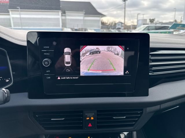 Certified 2025 Volkswagen Jetta Sport image 26