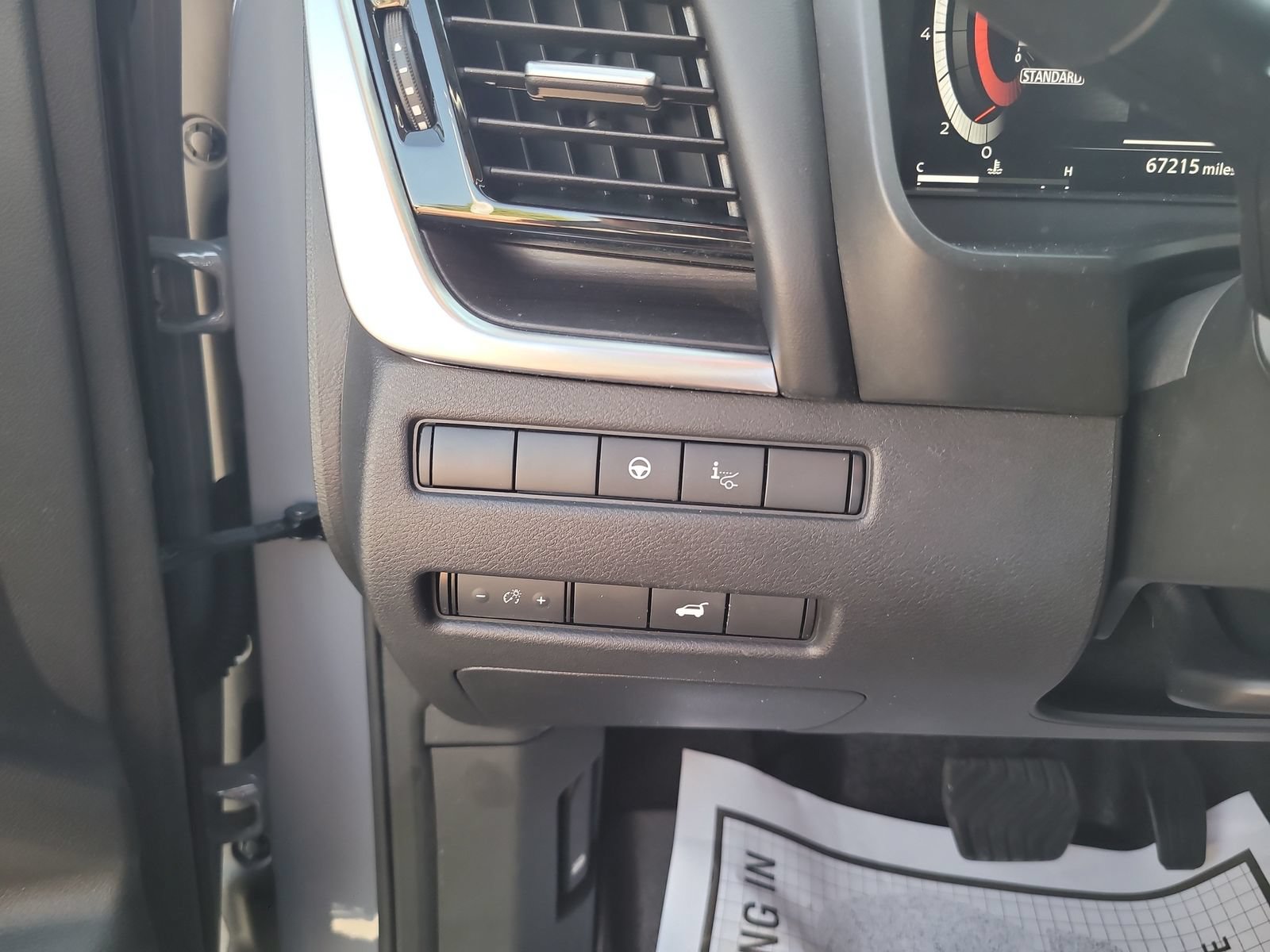 Used 2023 Nissan Rogue Platinum w/ Platinum Premium Package FWD image 17