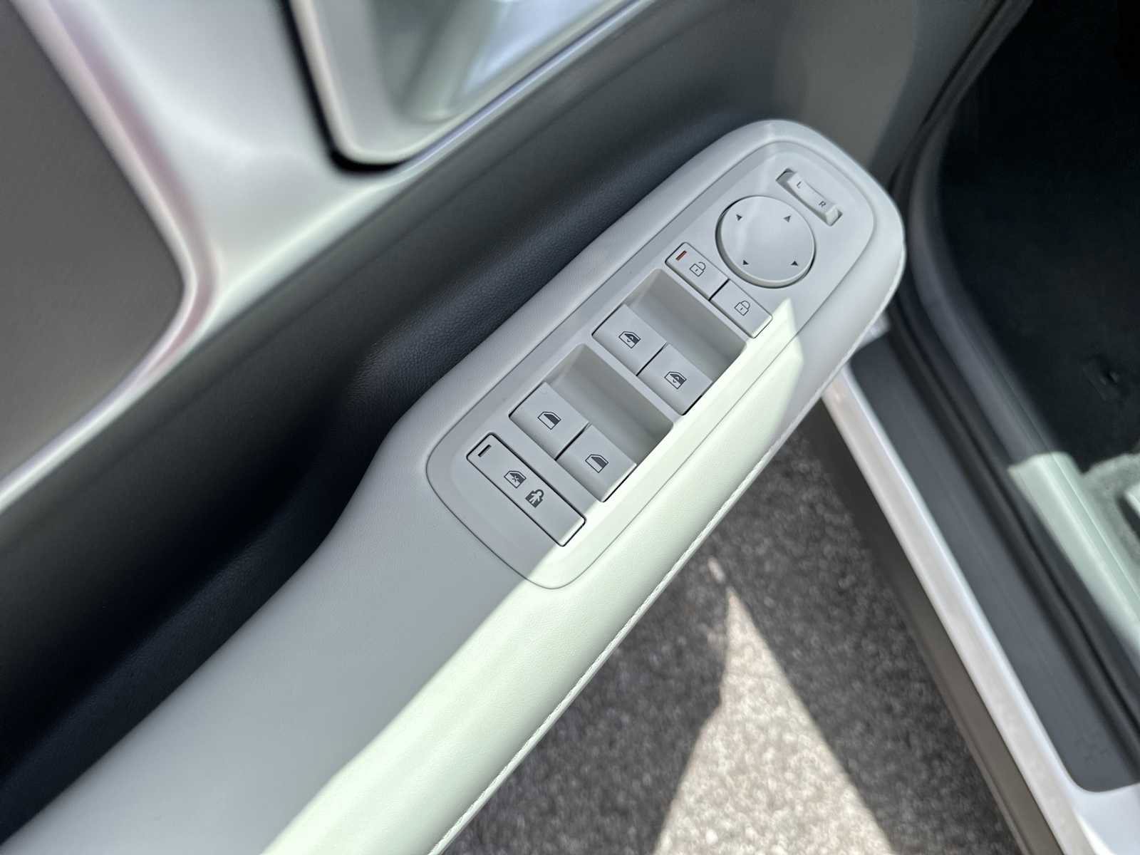 New 2026 Hyundai Santa Fe SEL FWD image 15