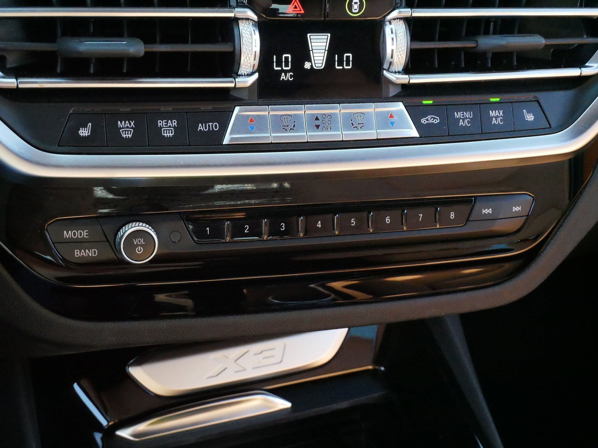 Used 2023 BMW X3 xDrive30i w/ Premium Package image 22