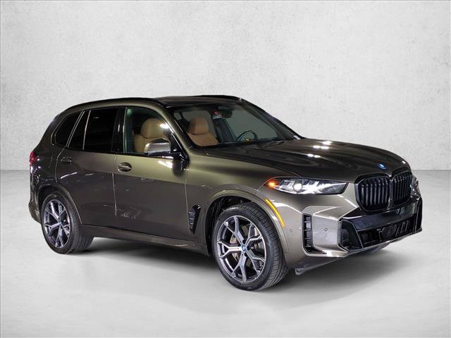 Used 2024 BMW X5 xDrive50e w/ M Sport Package AWD/4WD image 3