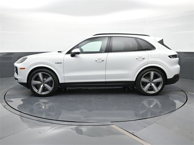 New 2025 Porsche Cayenne E-Hybrid image 2