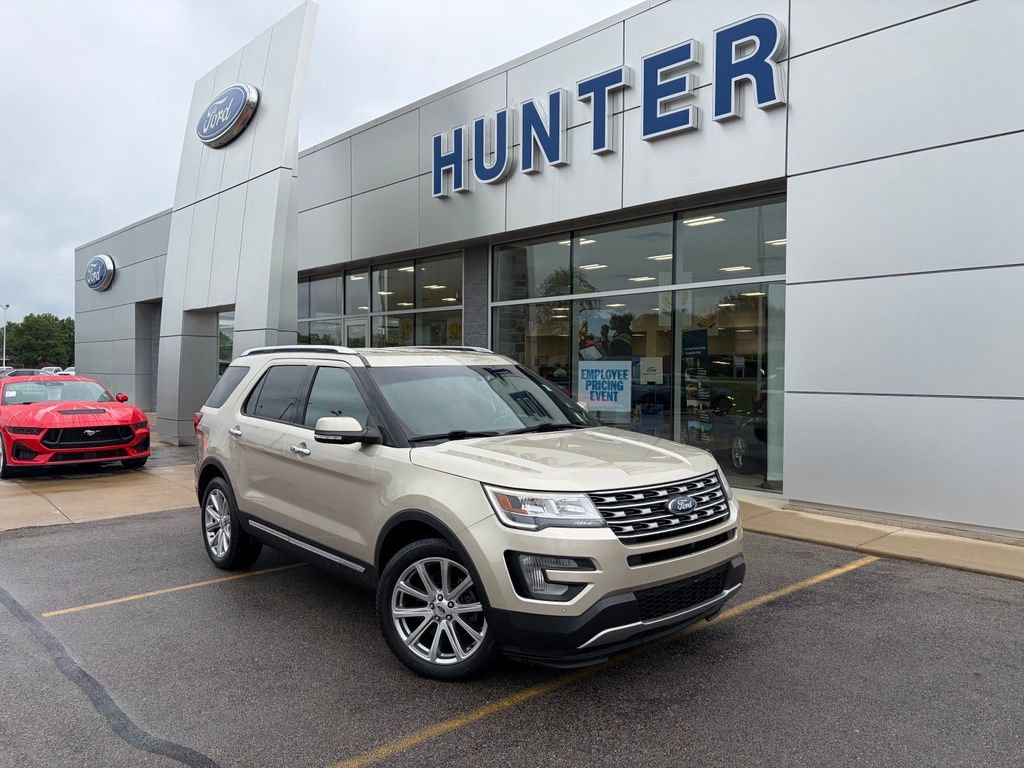 Used 2017 Ford Explorer Limited FWD image 1