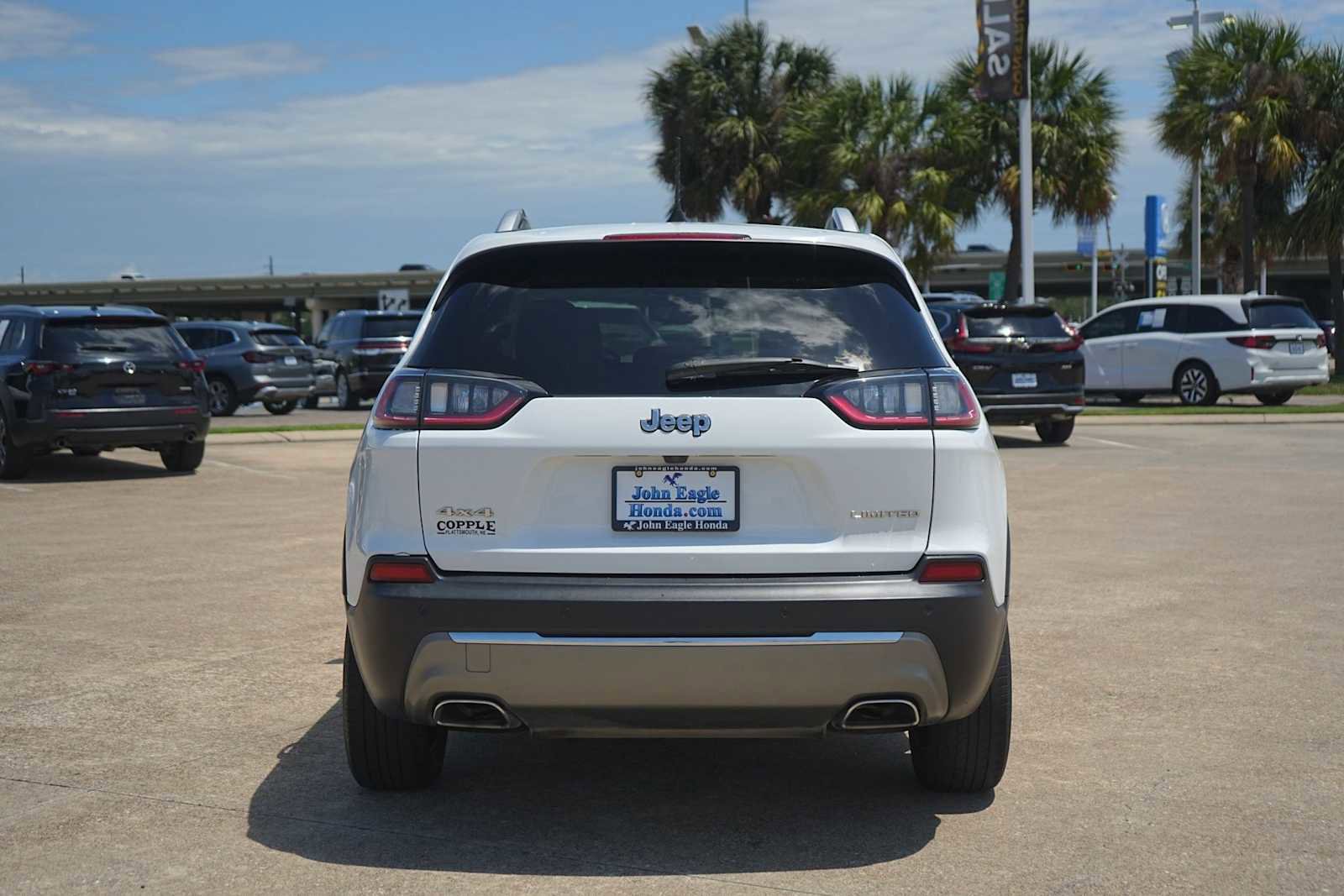 Used 2019 Jeep Cherokee Limited AWD/4WD image 5