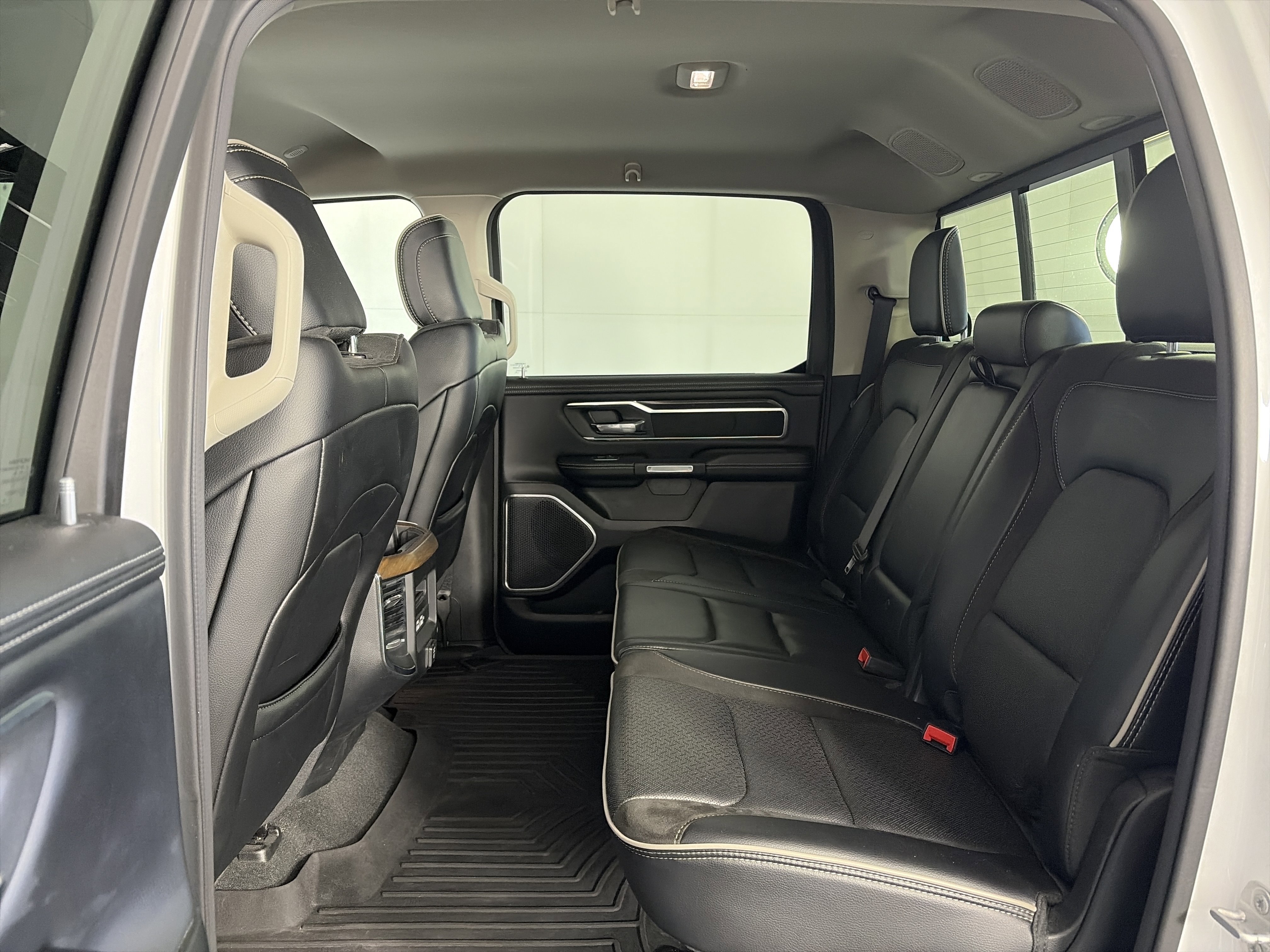 Used 2022 RAM 1500 Laramie image 7