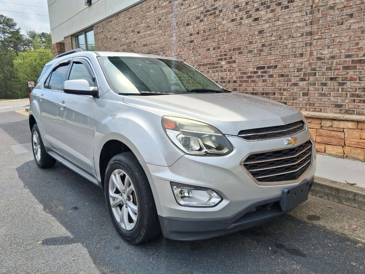 Used 2017 Chevrolet Equinox LT w/ Driver Confidence Package II AWD/4WD image 7