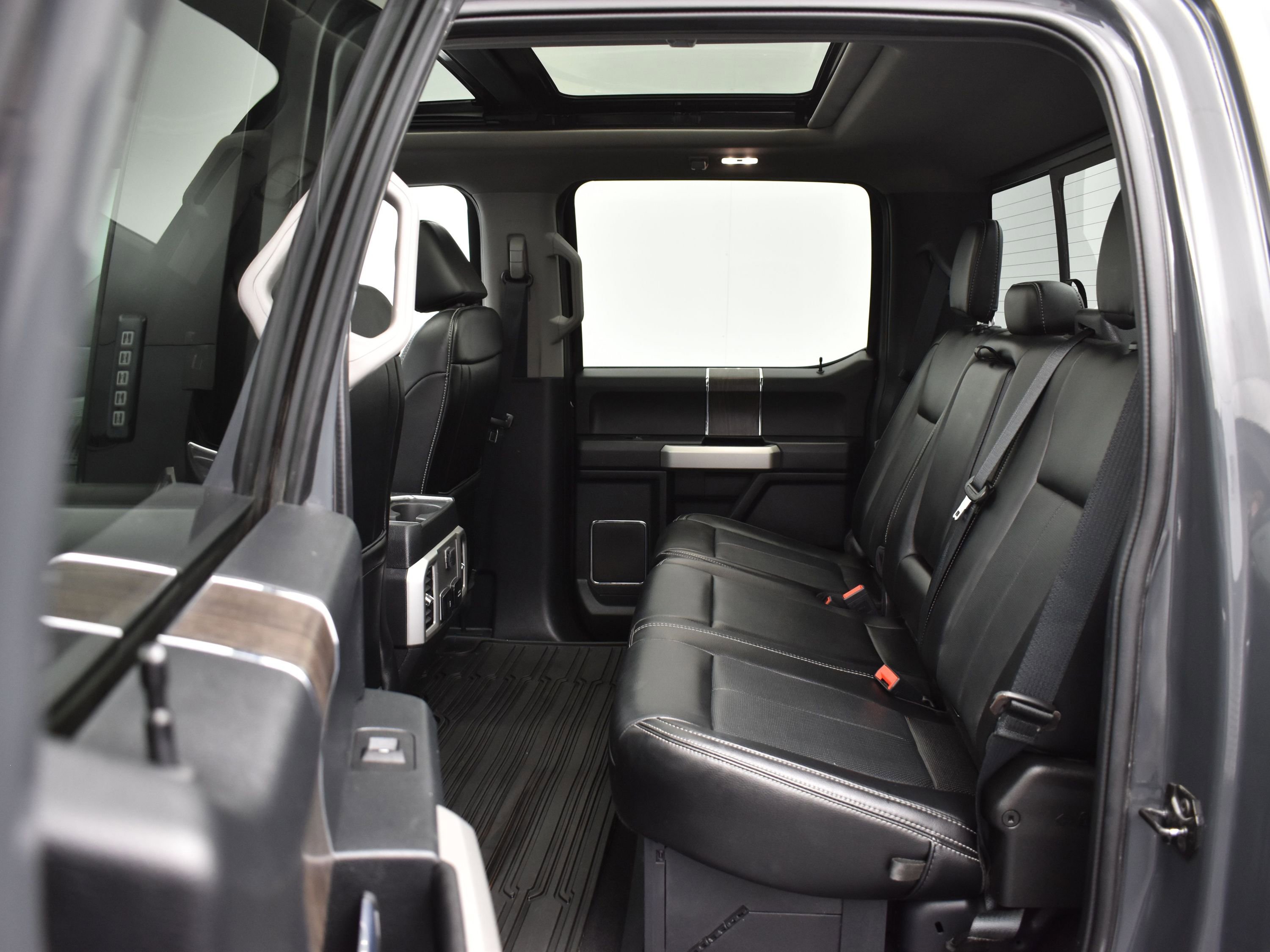 Used 2021 Ford F250 Lariat image 10