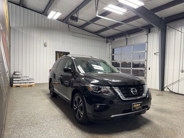 Used 2018 Nissan Pathfinder Platinum AWD/4WD image 21