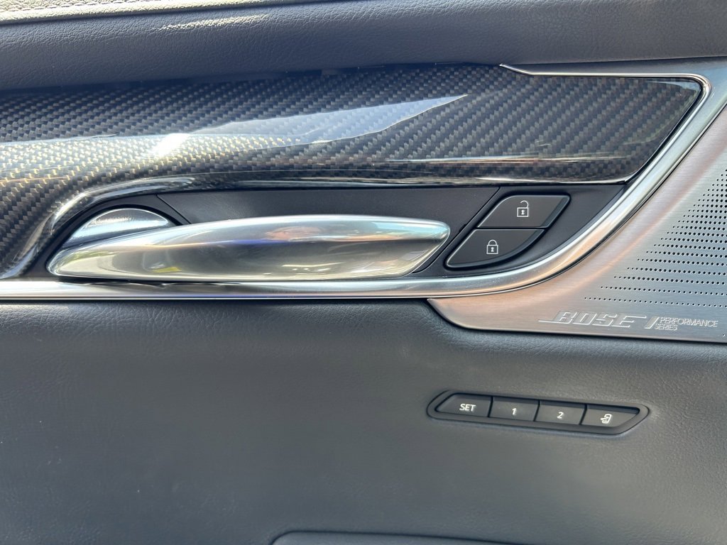 Used 2024 Cadillac XT6 Sport w/ Technology Package image 60