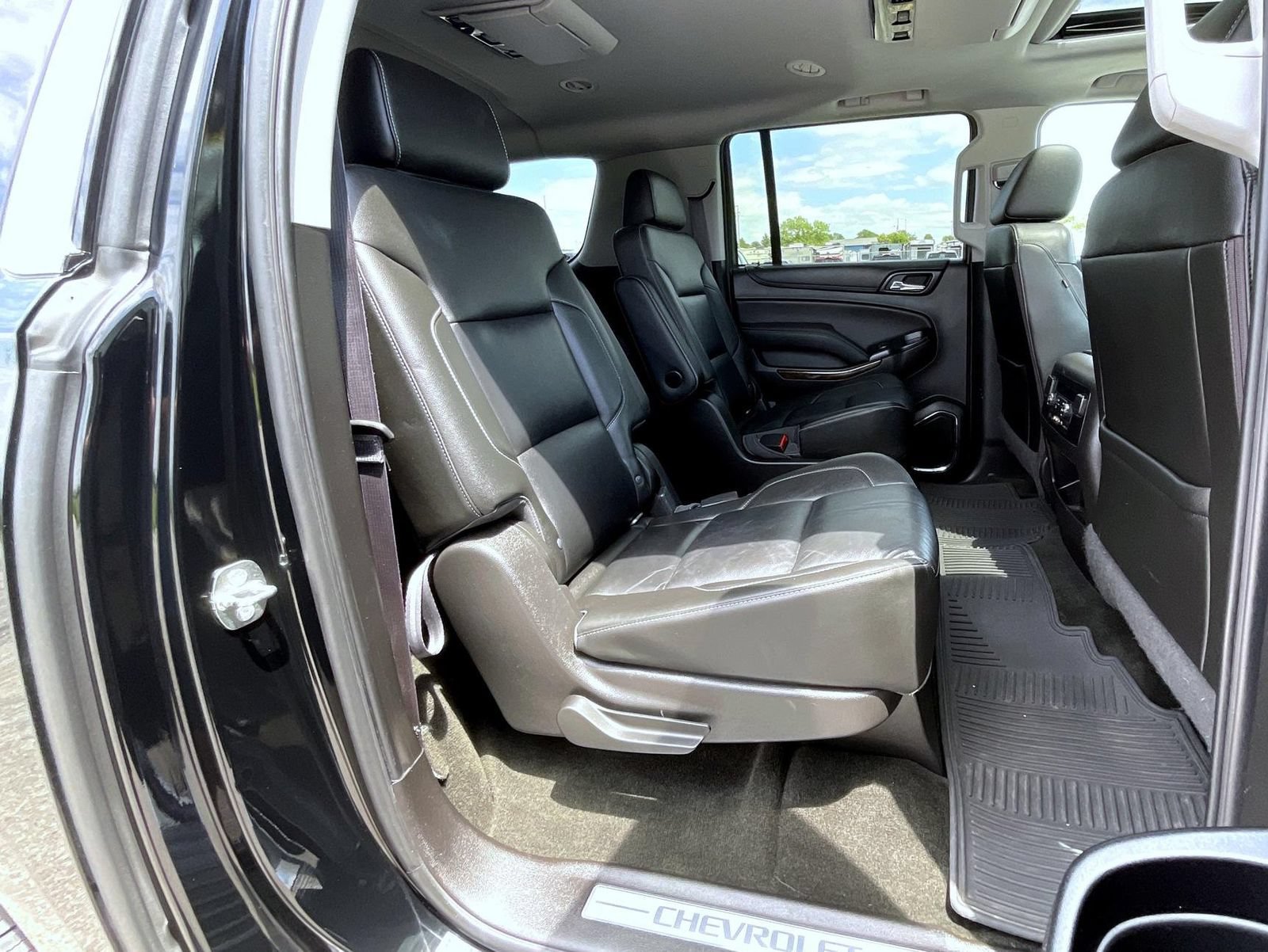 Used 2016 Chevrolet Suburban LT AWD/4WD image 18