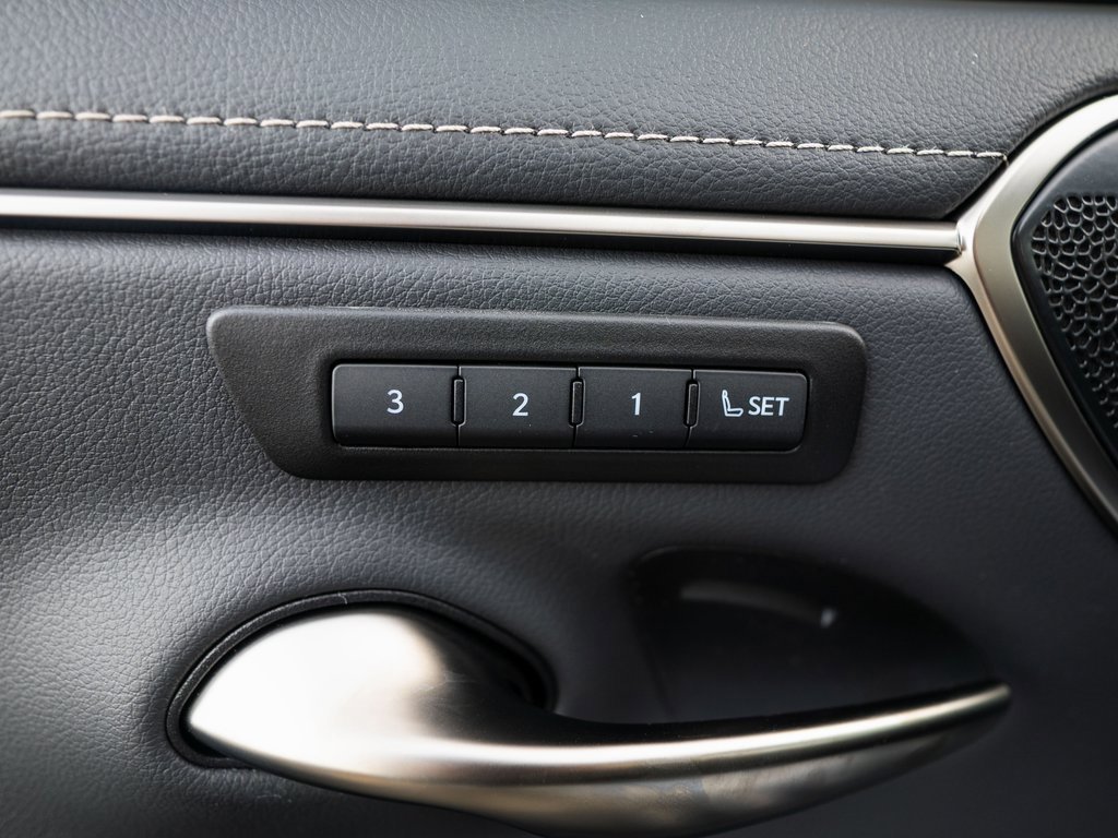 New 2025 Lexus ES 350 Luxury image 15