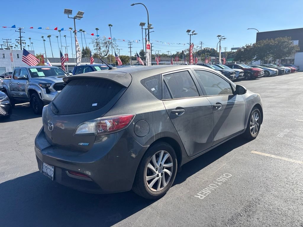 Used 2012 MAZDA MAZDA3 i Grand Touring w/ Tech Pkg FWD image 4