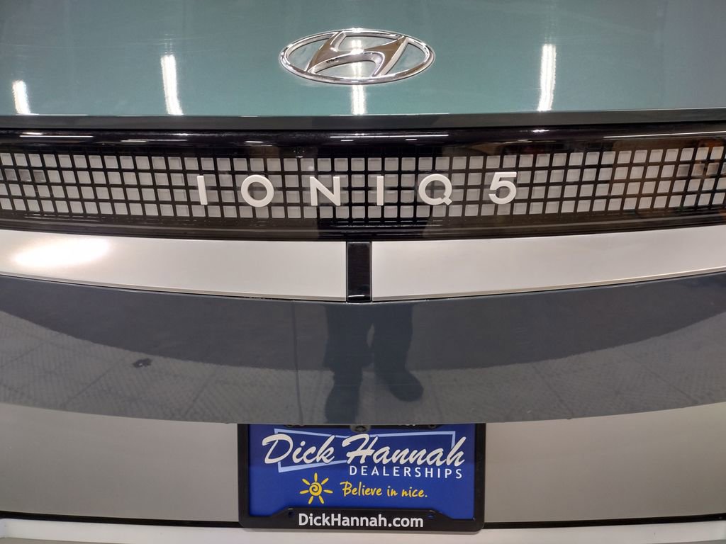 Certified 2023 Hyundai Ioniq 5 Limited w/ Cargo Package image 18