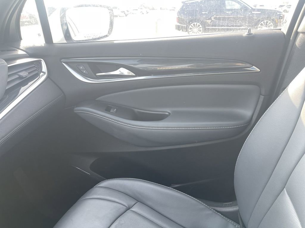 Used 2023 Buick Enclave Essence image 30