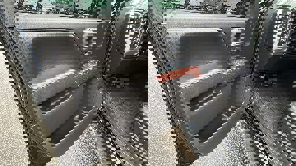 Used 2018 GMC Sierra 1500 SLT image 11