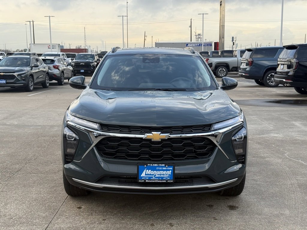 New 2026 Chevrolet Trax LT w/ Sunroof Package image 3