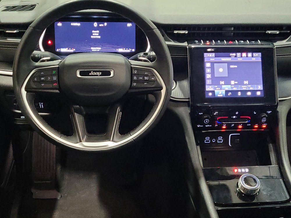 Used 2023 Jeep Grand Cherokee L Laredo image 22