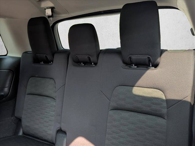 Used 2024 Nissan Pathfinder SV FWD image 23