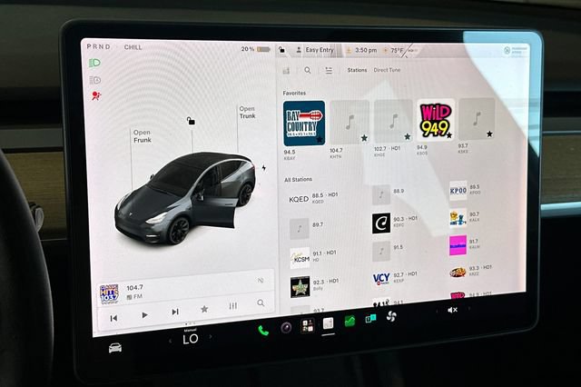 Used 2021 Tesla Model Y Long Range AWD/4WD image 21