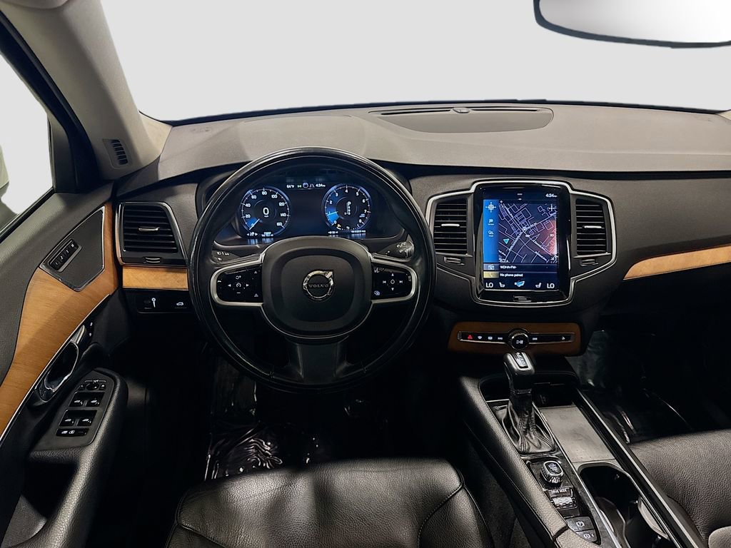 Used 2021 Volvo XC90 T6 Momentum w/ Protection Package Premier image 29