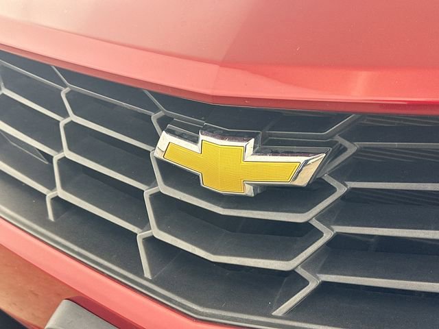 Used 2021 Chevrolet Camaro LT image 19