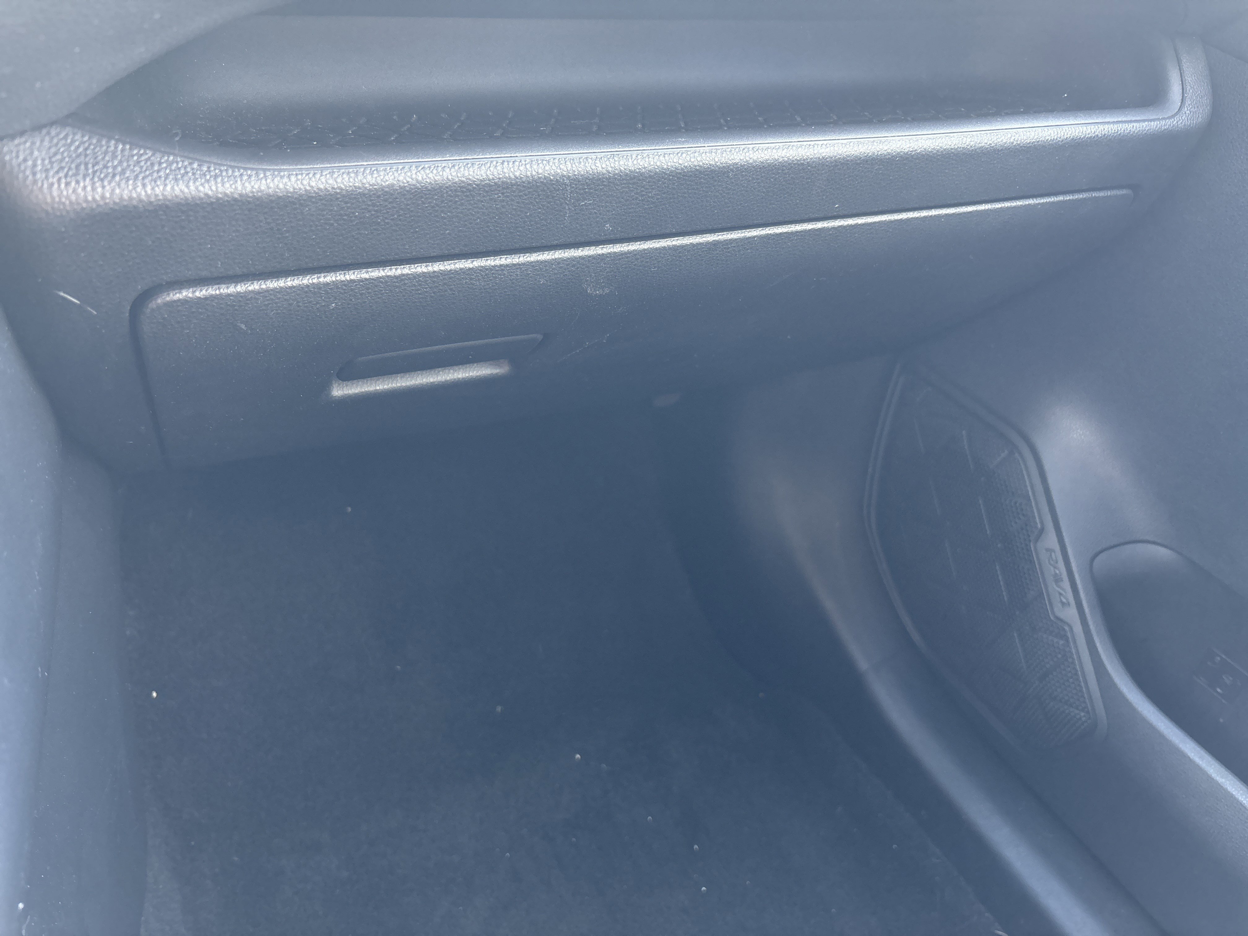 Used 2021 Toyota RAV4 LE AWD/4WD image 35