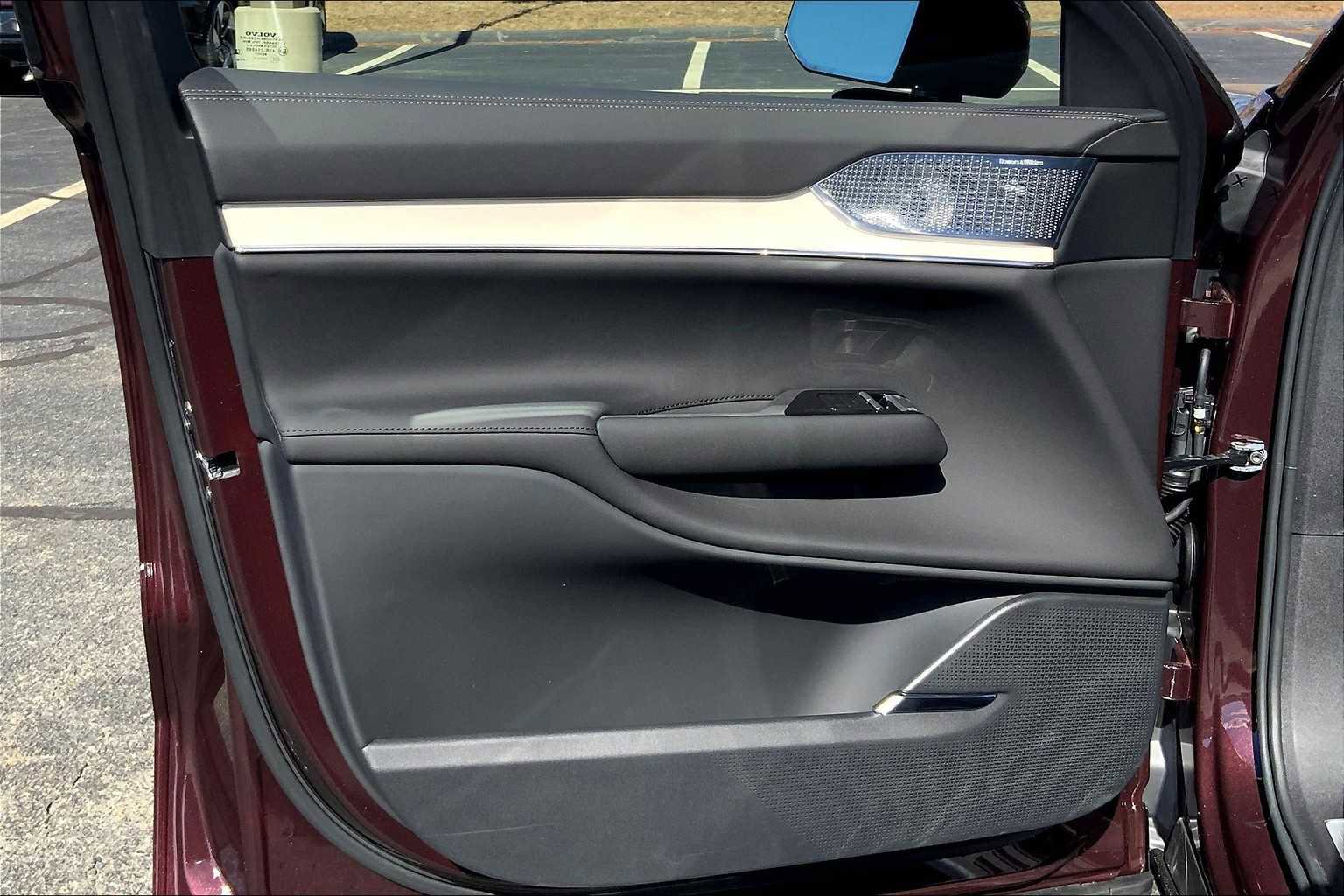 New 2025 Volvo EX90 Ultra image 11