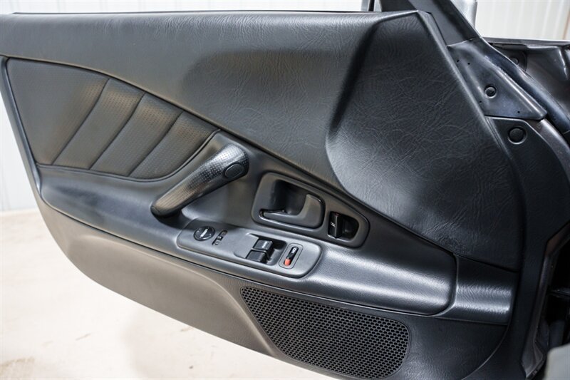 Used 2000 Honda S2000 image 21
