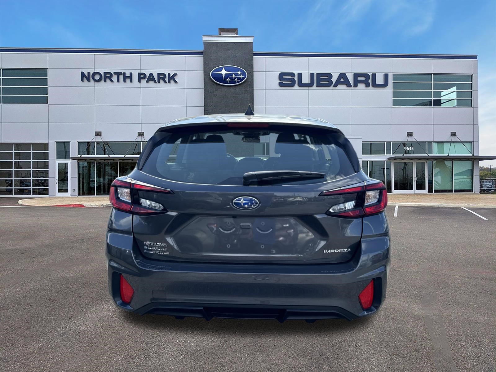 Certified 2025 Subaru Impreza 2.0i image 4