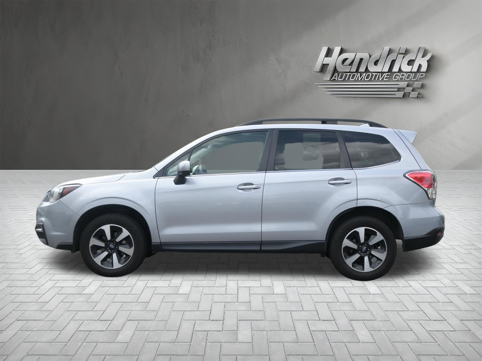 Used 2017 Subaru Forester 2.5i Limited w/ Popular Package #1 AWD/4WD image 6