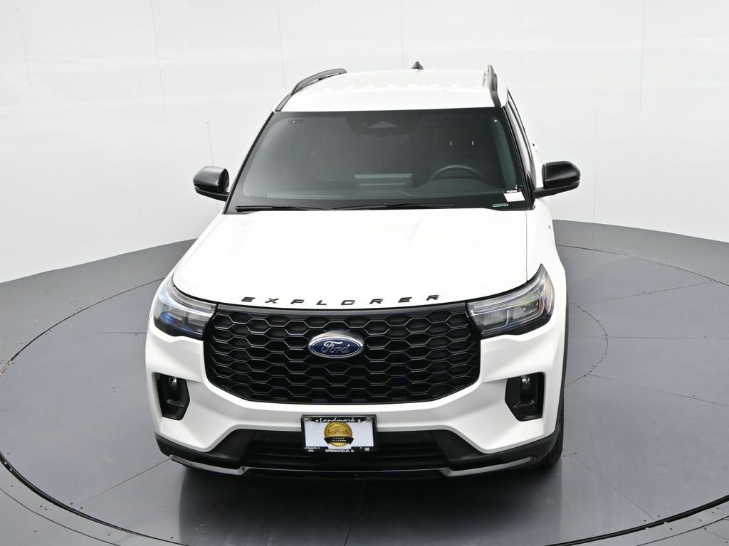 Used 2025 Ford Explorer ST-Line image 18