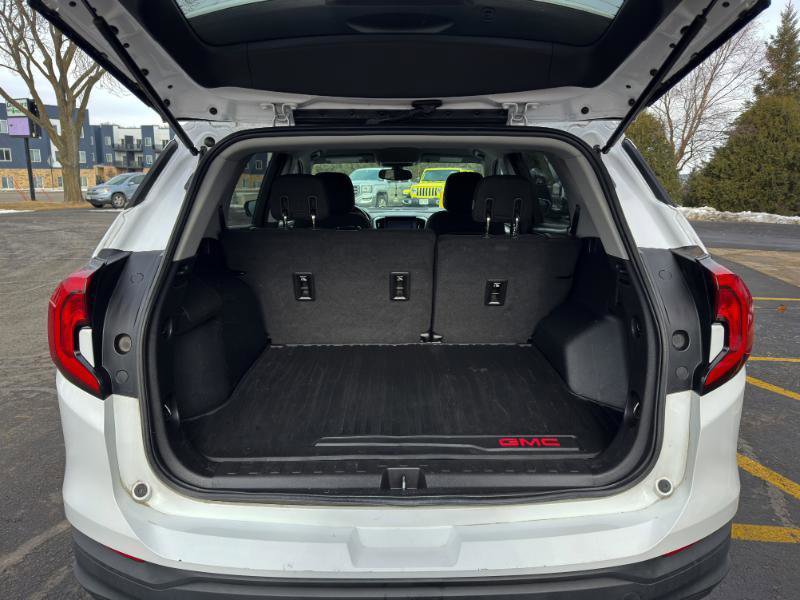 Used 2018 GMC Terrain SLE w/ Driver Convenience Package image 6
