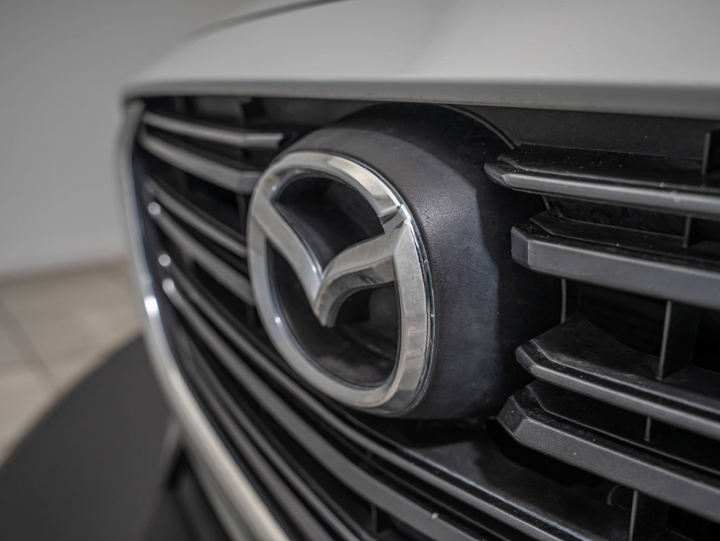 Used 2019 MAZDA CX-3 Touring FWD image 3