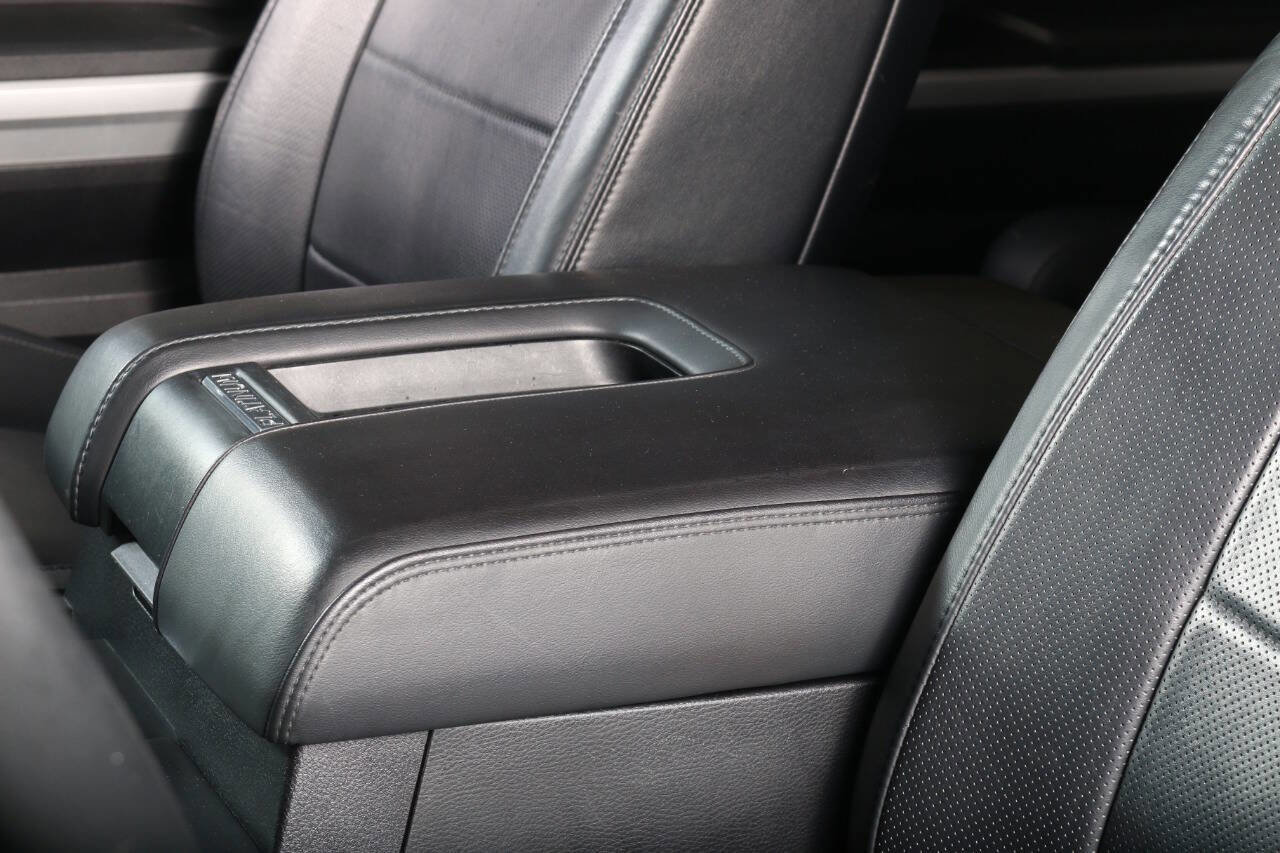 Used 2016 Toyota Tundra Platinum RWD image 33