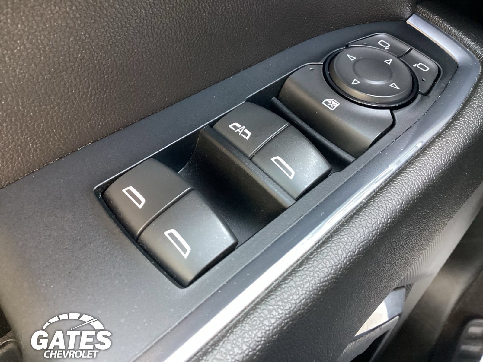 Used 2023 Chevrolet Silverado 1500 LT AWD/4WD image 20