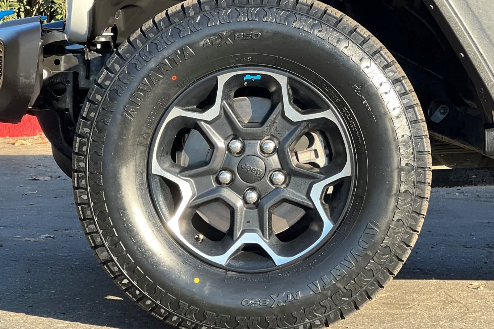 Used 2023 Jeep Wrangler Unlimited Rubicon 4xe image 27